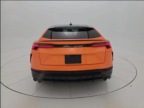 2022 Lamborghini Urus AWD