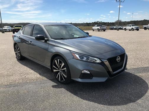 2021 Nissan Altima SR FWD