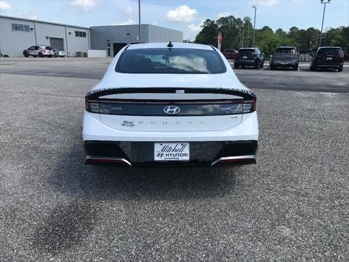 2025 Hyundai SONATA Hybrid SE