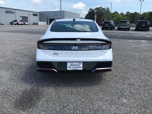2025 Hyundai SONATA Hybrid SE
