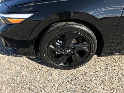 2026 Hyundai ELANTRA Sport