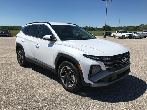 Creamy White Pearl 2026 Hyundai TUCSON Hybrid SEL