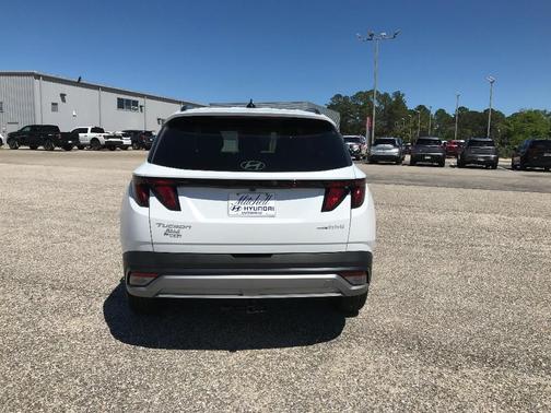 Creamy White Pearl 2026 Hyundai TUCSON Hybrid SEL