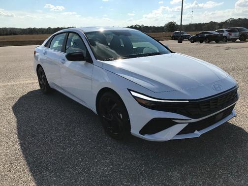 2026 Hyundai ELANTRA Sport