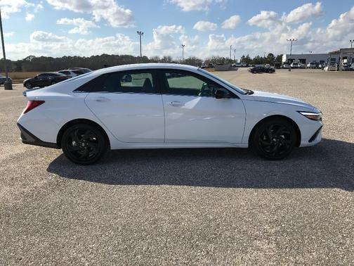 2026 Hyundai ELANTRA Sport