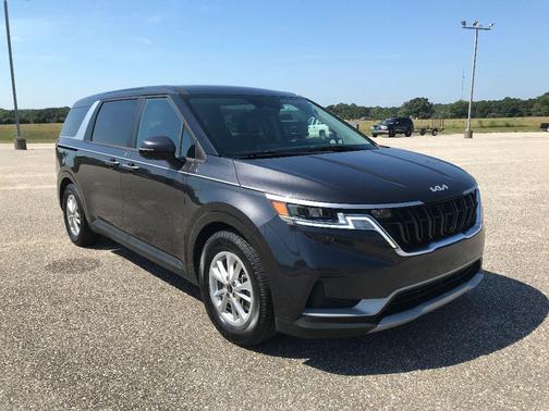 2022 Kia Carnival LXS