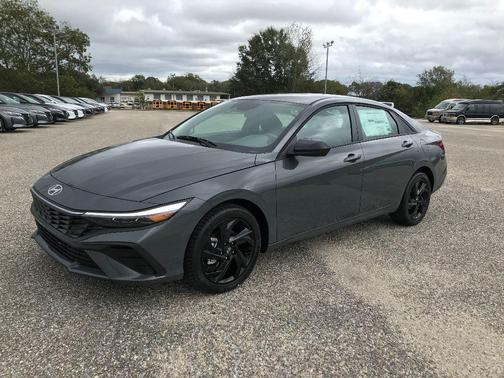 2026 Hyundai ELANTRA Sport