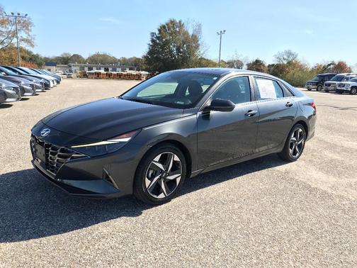2023 Hyundai ELANTRA Limited