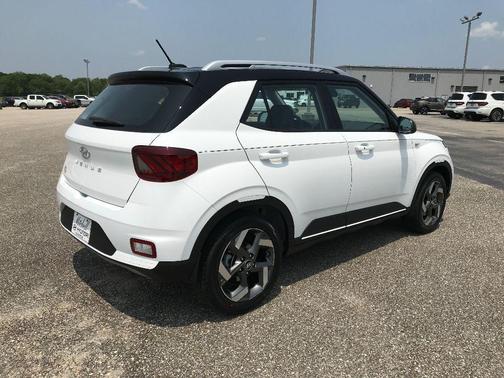 2025 Hyundai VENUE Limited