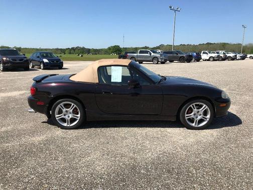 2005 Mazda MX-5 Miata LS