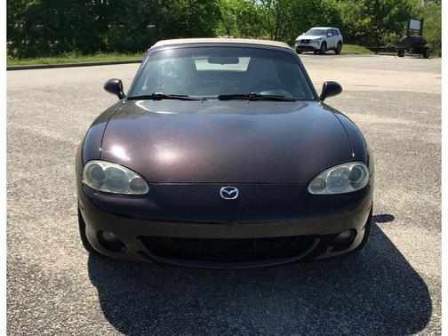 2005 Mazda MX-5 Miata LS