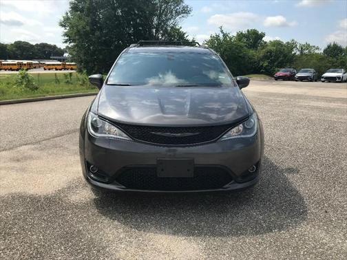 2018 Chrysler Pacifica Touring-L