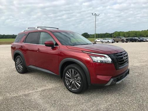 2023 Nissan Pathfinder SL FWD