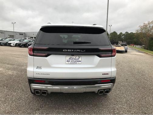 2025 GMC Acadia Denali