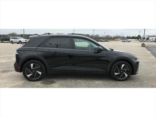 2025 Hyundai IONIQ 5 SE