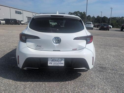Ice Cap 2023 Toyota Corolla XSE