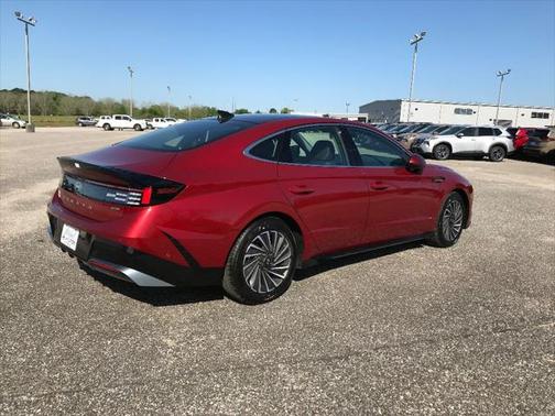 2025 Hyundai SONATA Hybrid Limited
