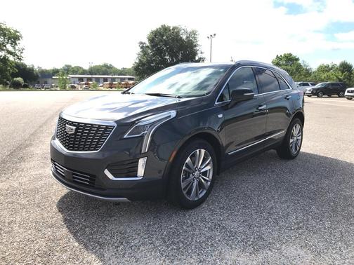 Wilder Metallic 2023 Cadillac XT5 Premium Luxury