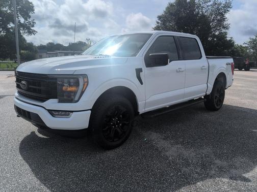 Oxford White 2022 Ford F-150 XLT