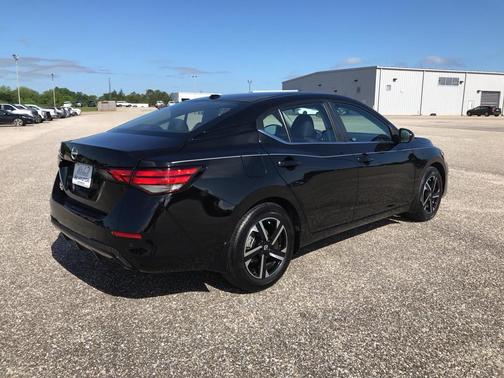 Super Black 2025 Nissan Sentra SV