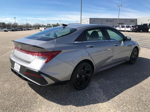 2026 Hyundai ELANTRA Sport