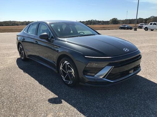 2026 Hyundai SONATA SEL