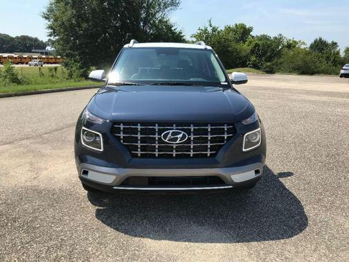 2025 Hyundai VENUE Limited