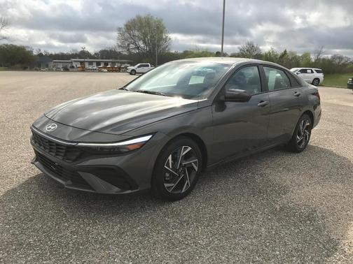 2025 Hyundai ELANTRA Sport