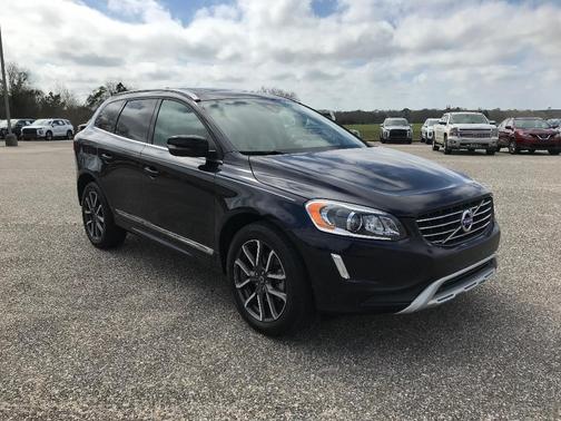2017 Volvo XC60 T6 Dynamic