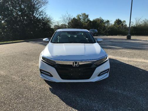 2019 Honda Accord Hybrid Touring