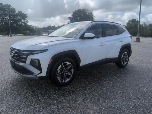 Serenity White Pearl 2025 Hyundai TUCSON SEL