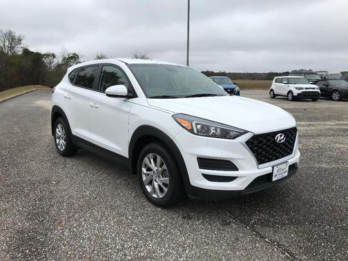 2021 Hyundai TUCSON SE
