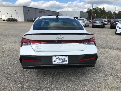 2026 Hyundai ELANTRA Sport