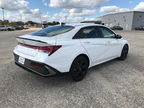 2026 Hyundai ELANTRA Sport