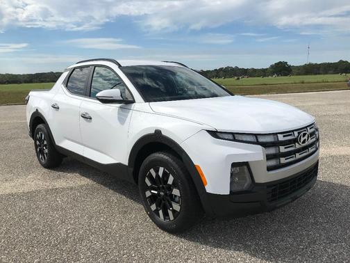 Atlas White 2026 Hyundai SANTA CRUZ SEL