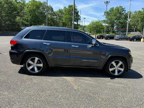 Maximum Steel Metallic Clearcoat 2016 Jeep Grand Cherokee Overland