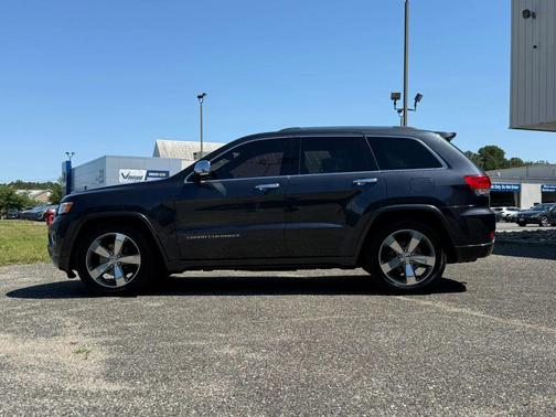Maximum Steel Metallic Clearcoat 2016 Jeep Grand Cherokee Overland