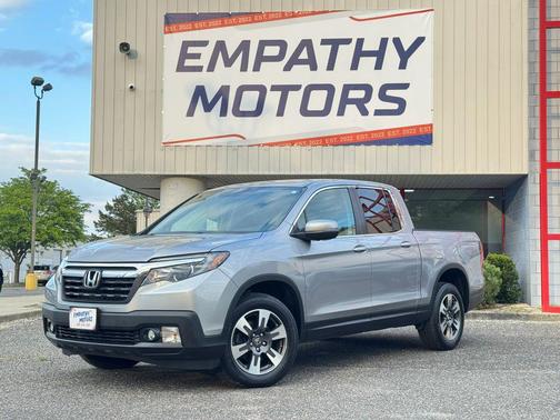 Lunar Silver Metallic 2019 Honda Ridgeline RTL