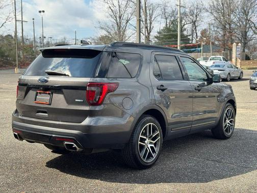 Gray 2017 Ford Explorer sport