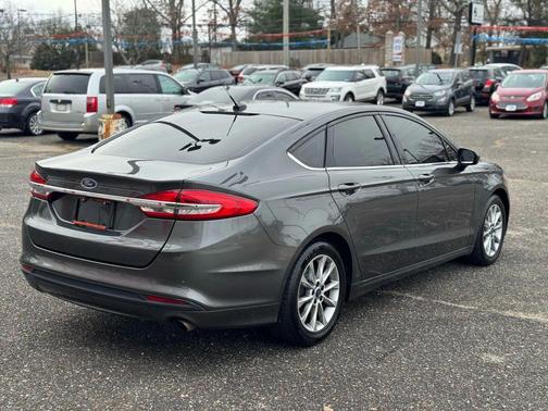 Magnetic 2017 Ford Fusion SE
