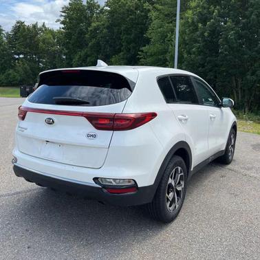 Snow White Pearl 2022 Kia Sportage LX