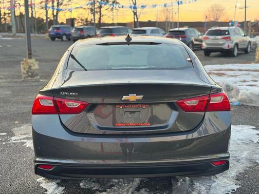 2017 Chevrolet Malibu 1LS