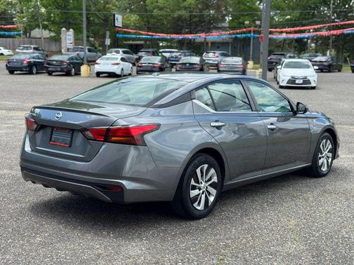 Gun Metallic 2019 Nissan Altima 2.5 S