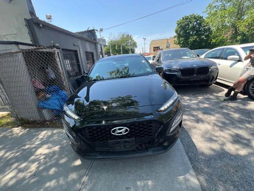 Ultra Black 2018 Hyundai KONA SE