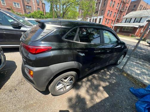 Ultra Black 2018 Hyundai KONA SE
