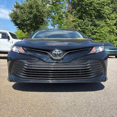 Midnight Black Metallic 2018 Toyota Camry LE