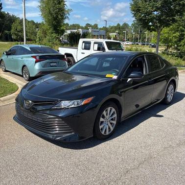 Midnight Black Metallic 2018 Toyota Camry LE