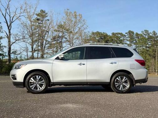 2017 Nissan Pathfinder S
