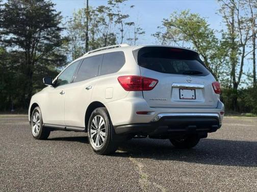 2017 Nissan Pathfinder S