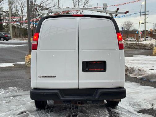 2017 Chevrolet Express 2500 Work Van